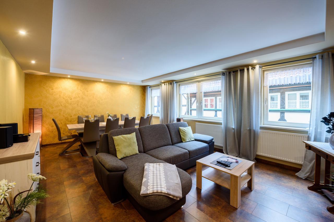 Apartmenthaus Im Stieg クヴェードリンブルク エクステリア 写真