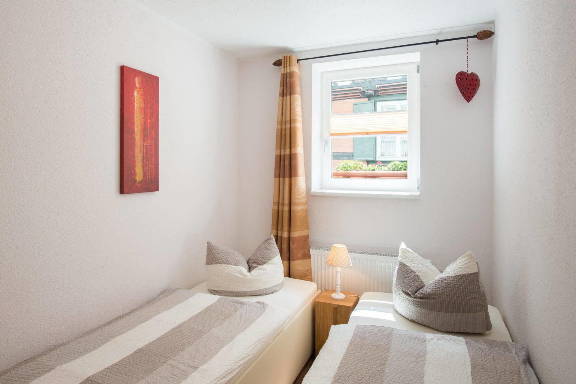 Apartmenthaus Im Stieg クヴェードリンブルク エクステリア 写真